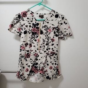 Jaanuu tulip scrub top